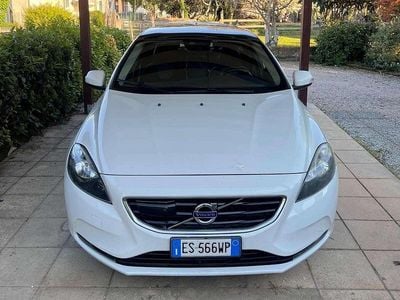 Usata Volvo V40 Business Edition 114 CV (83 kW) 2013 Bianco Berlina