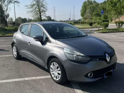 Usata Renault Clio IV 73 CV (53 kW) 2015 Grigio Berlina