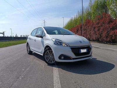 Usata Peugeot 208 Active 82 CV (60 kW) 2018 Utilitaria