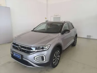 Usata VW T-Roc Style 150 CV (110 kW) 2023 Pyrit silver SUV