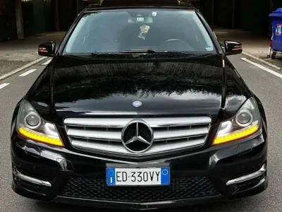 Begagnad Mercedes C220 170 HK (125 kW) 2011 Svart Sedan