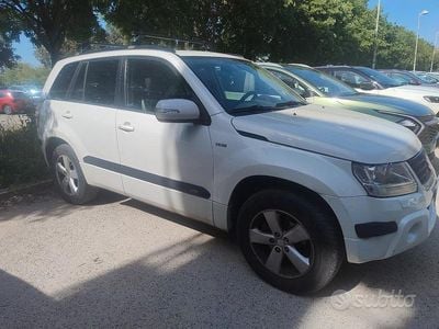 Bianco Usata 2010 Suzuki Grand Vitara SUV | 5000 €
