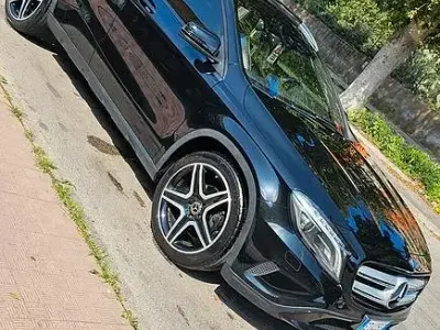 Usado Mercedes GLA220 170 CV (125 kW) 2014 Negro SUV