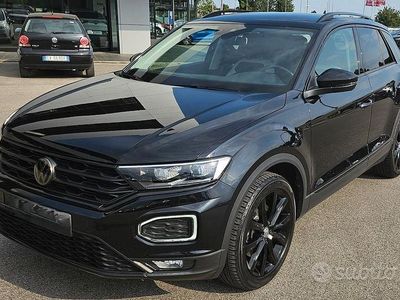 Usata VW T-Roc 150 CV (110 kW) 2020 Nero SUV