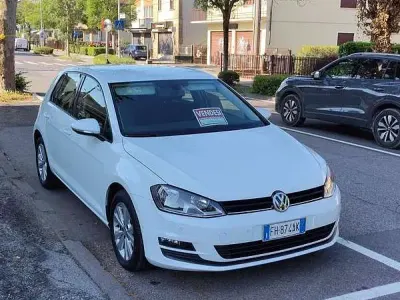 Usata VW Golf VII Comfortline 110 CV (80 kW) 2017 Berlina