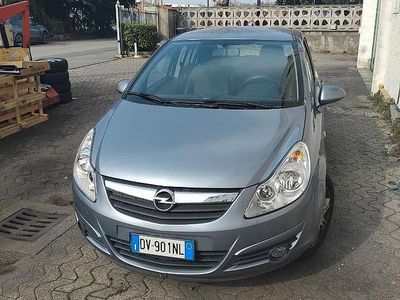 Używany Opel Corsa 80 KM (58 kW) 2009 Hatchback