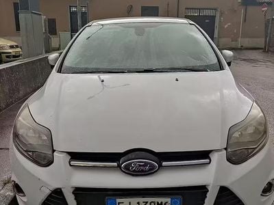 Usata Ford Focus Titanium 115 CV (84 kW) 2011 Bianco Coupé