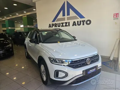 Usata VW T-Roc Life 110 CV (80 kW) 2023 Other SUV