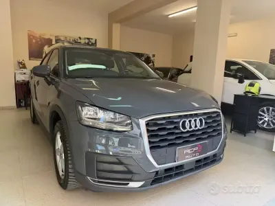 Usata Audi Q2 Business 116 CV (85 kW) 2019 Grigio SUV