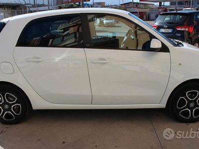 Usata Smart ForFour Passion 90 CV (66 kW) 2017 Bianco Utilitaria