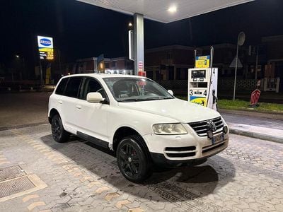 Usata VW Touareg 220 CV (161 kW) 2003 Bianco SUV