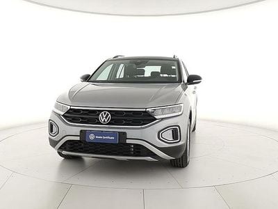 Käytetty VW T-Roc Life 150 HP (110 kW) 2025 Hopea Katumaasturi