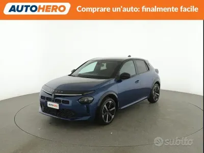 Usado Lancia Ypsilon 101 CV (74 kW) 2025 Azul Utilitario