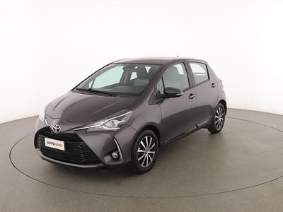Usata Toyota Yaris Active 70 CV (51 kW) 2017 Grigio Utilitaria