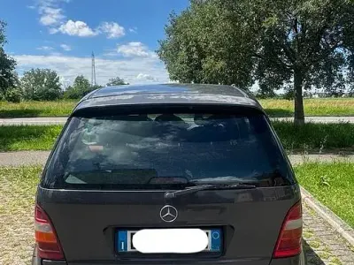 Usata Mercedes A200 95 CV (69 kW) 1999 Nero Berlina