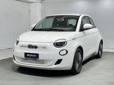 Usata Fiat 500e 85 kW (116 CV) 2024 Bianco Berlina