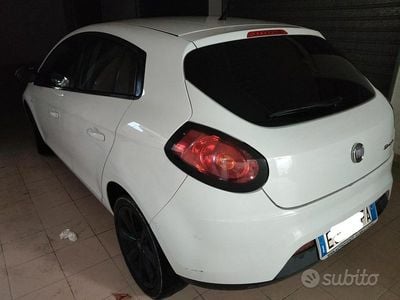 Usata Fiat Bravo 105 CV (77 kW) 2011 Bianco Utilitaria