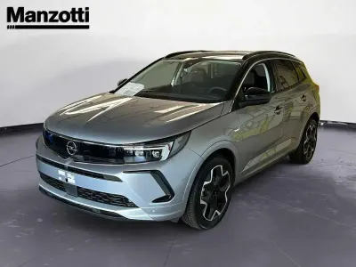 Nuova Opel Grandland X Ultimate 131 CV (96 kW) 2025 Kontrast grey SUV