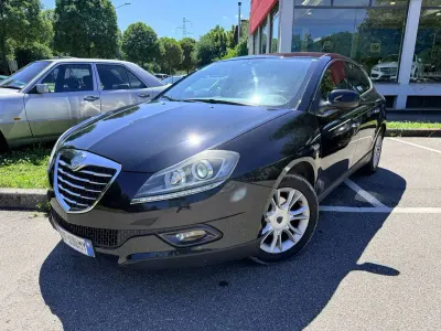 Usata Lancia Delta 120 CV (88 kW) 2011 Nero Utilitaria