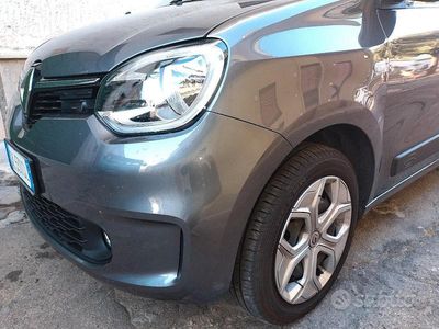 Usata Renault Twingo SE 65 CV (47 kW) 2022 Grigio Utilitaria