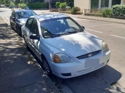 Usata Kia Rio 82 CV (60 kW) 2003 Bianco Berlina
