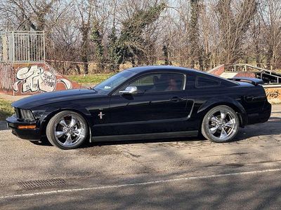 Usata Ford Mustang 288 CV (211 kW) 2006 Nero Coupé