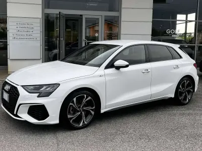 Usata Audi A3 S-Line 110 CV (80 kW) 2021 Bianco ibis Berlina