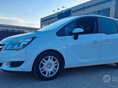 Usata Opel Meriva Cosmo 120 CV (88 kW) 2015 Bianco Monovolume