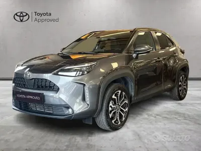 Usata Toyota Yaris Cross Trend 130 CV (95 kW) 2024 Grigio SUV
