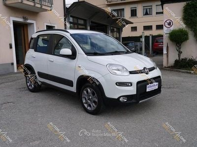 Usata Fiat Panda 4x4 S 75 CV (55 kW) 2013 Bianco Utilitaria