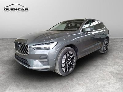 Nuova Volvo XC60 Plus 253 CV (186 kW) 2026 Verde SUV