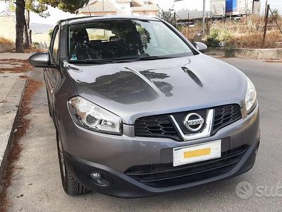 Usata Nissan Qashqai 131 CV (96 kW) 2013 Grigio SUV