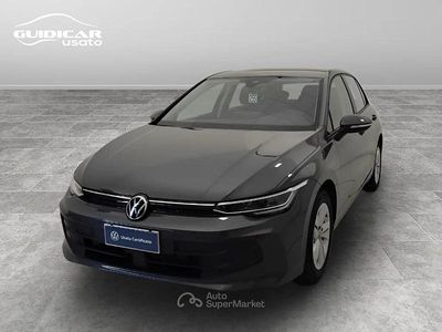 Usata VW Golf VIII Life 116 CV (85 kW) 2025 Grigio argento designo opaco Berlina
