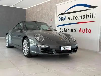 Usata Porsche 911 Carrera 4S Cabriolet 355 CV (261 kW) 2006 Gray Cabrio