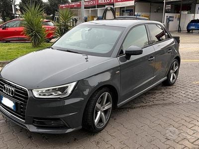 Usata Audi A1 Admired 116 CV (85 kW) 2017 Grigio Utilitaria