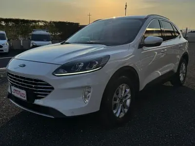 Usata Ford Kuga Titanium 120 CV (88 kW) 2021 Bianco SUV