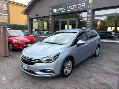 Usata Opel Astra Innovation 136 CV (100 kW) 2017 Grigio Station wagon