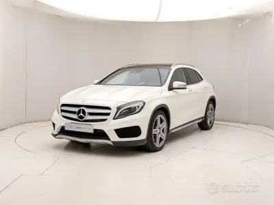 Usata Mercedes GLA220 Premium 177 CV (130 kW) 2017 Bianco SUV