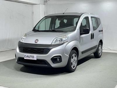Begagnad Fiat Qubo Easy 80 HK (58 kW) 2017 Silver Minibuss