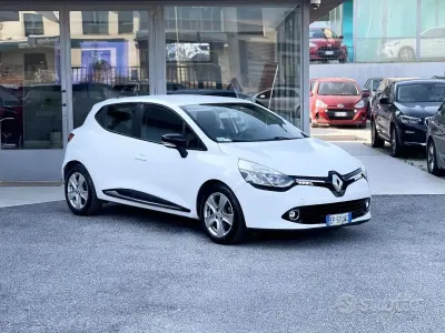 Usata Renault Clio IV 73 CV (53 kW) 2013 Bianco Berlina