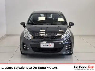 Usata Kia Rio Active 86 CV (63 kW) 2016 Grigio Utilitaria