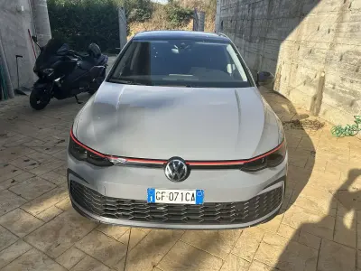 Usata VW Golf VIII R 116 CV (85 kW) 2021 Grigio