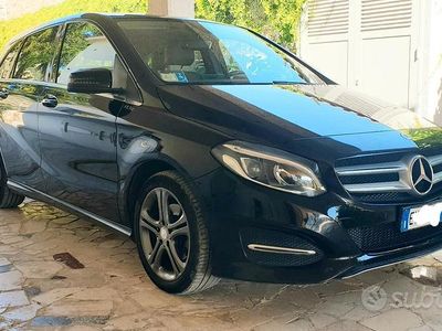 Usata Mercedes B200 136 CV (100 kW) 2015 Monovolume