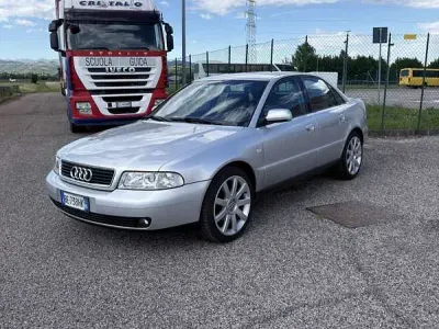 Usata Audi A4 179 CV (131 kW) 1999 Berlina