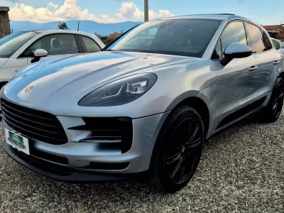 Usata Porsche Macan 245 CV (180 kW) 2019 Grigio SUV