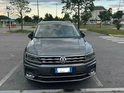Usata VW Tiguan 150 CV (110 kW) 2016 Grigio SUV