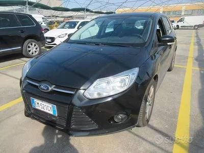 Begagnad Ford Focus 115 HK (84 kW) 2012 Grå Kombi