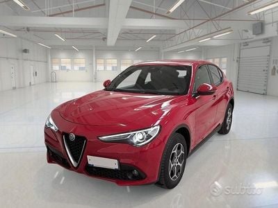 Usata Alfa Romeo Stelvio Business 190 CV (139 kW) 2022 Rosso SUV