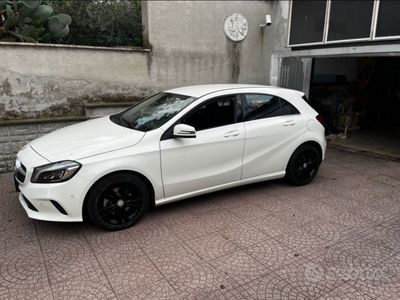 Usata Mercedes A200 136 CV (100 kW) 2016 Bianco Utilitaria