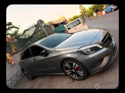 Usata Mercedes A200 136 CV (100 kW) 2014 Grigio Utilitaria